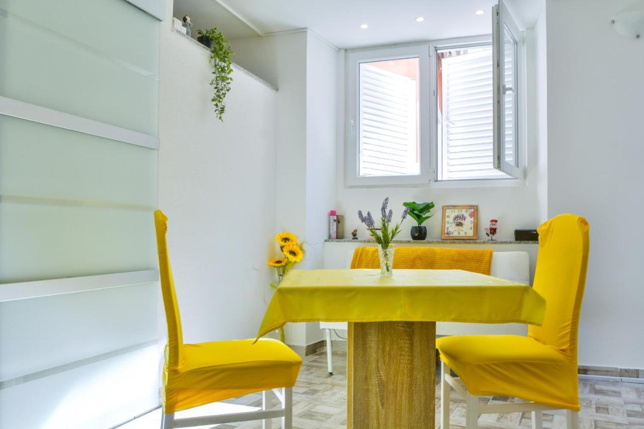 Bellatrix Apartment เซนญ์ ภายนอก รูปภาพ