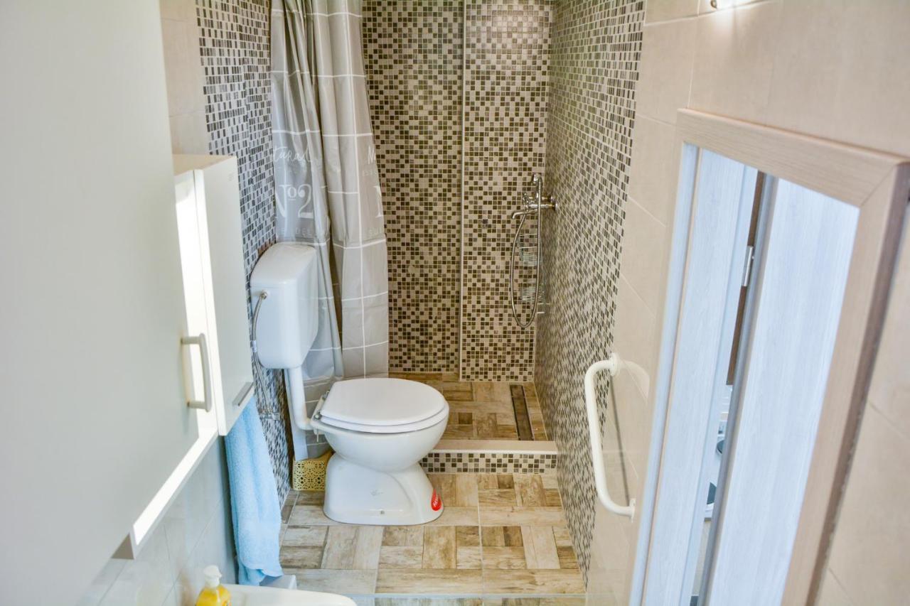 Bellatrix Apartment เซนญ์ ภายนอก รูปภาพ