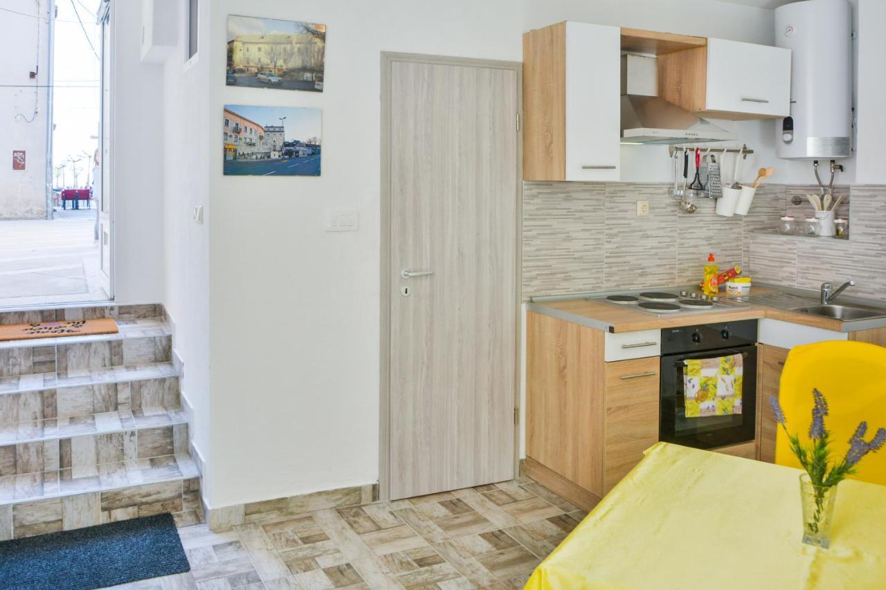 Bellatrix Apartment เซนญ์ ภายนอก รูปภาพ
